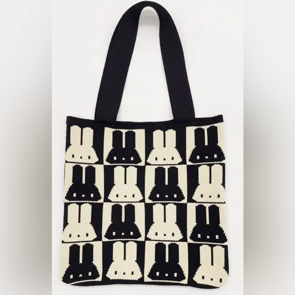 Retro-Cute Mod Bunny Patch Knit Handbags - Picture 1 of 3